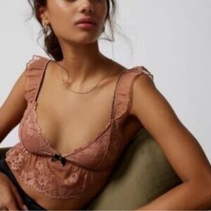 New bralette. Very comfy from urban outfitters. Super flattering